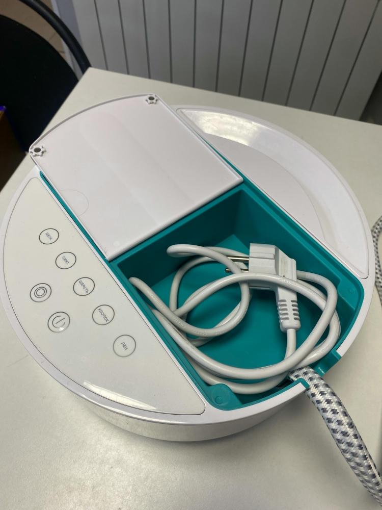 ������������ KitFort KT-9110-3 (����-���������)